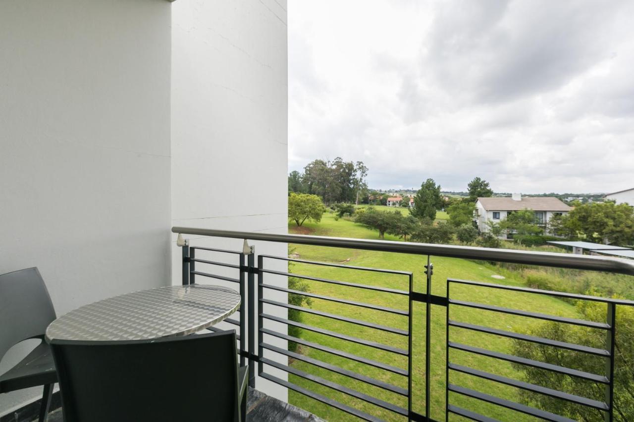 Modern Apartment In A Secure Golf Estate.Wifi ロードポート エクステリア 写真